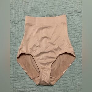 Ladies Beige Cupid Booty/body Shaper Size Medium Style 5475